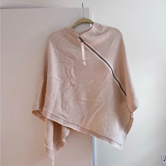 Lululemon 100% Merino wool poncho - Picture 1 of 6